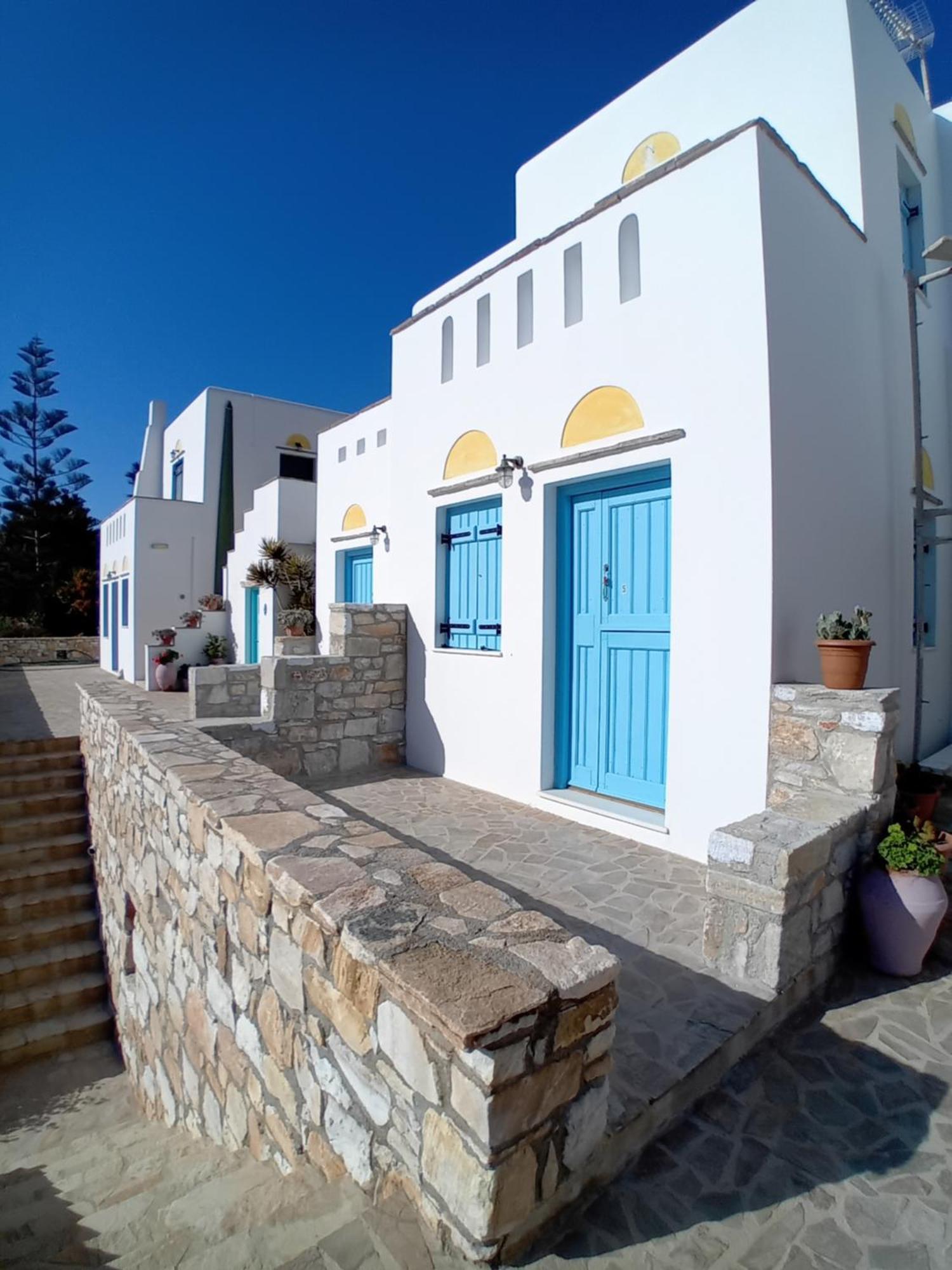 Blue Bliss Apartment Ambrami Exterior photo